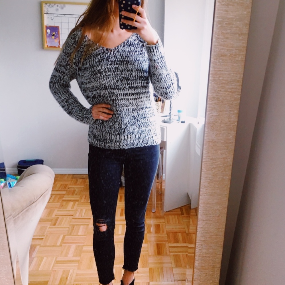 H&M Black and White Marled Knit Vneck Sweater